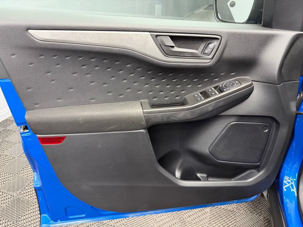 Used 2020 Ford Escape S AWD/4WD image 36