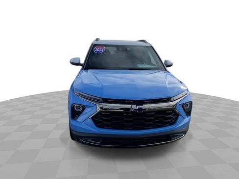Used 2024 Chevrolet TrailBlazer ACTIV w/ Driver Confidence Package image 3
