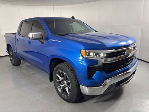 Used 2024 Chevrolet Silverado 1500 LT RWD image 2