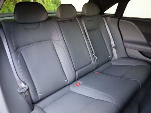 Used 2023 Lucid Air Pure AWD/4WD image 23