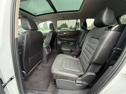 Used 2024 Volkswagen Atlas SEL AWD/4WD image 24