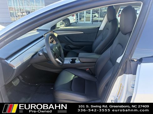 Used 2023 Tesla Model 3 Standard Range image 7