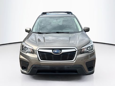Used 2020 Subaru Forester Premium AWD/4WD image 2