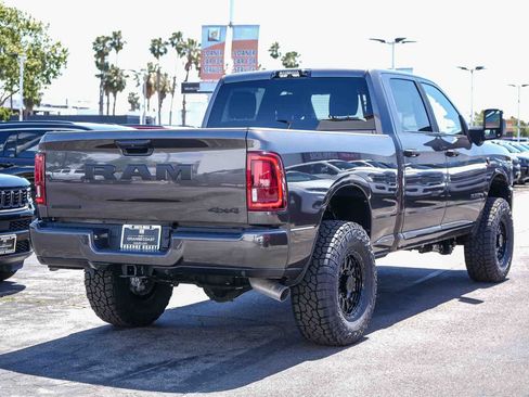 New 2026 RAM 2500 Big Horn AWD/4WD image 8