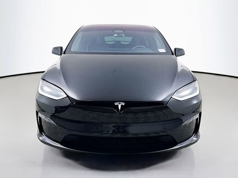 Used 2023 Tesla Model X image 2