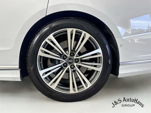 Used 2023 Audi A8 L 3.0T w/ Comfort Plus Package AWD/4WD image 40