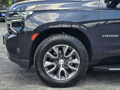 Certified 2022 Chevrolet Tahoe LT w/ Luxury Package AWD/4WD image 8