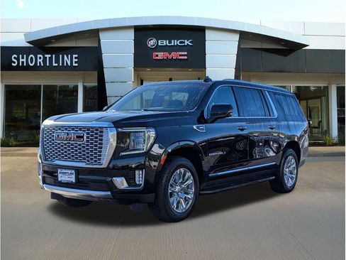 Used 2024 GMC Yukon XL Denali w/ Max Trailering Package image 7