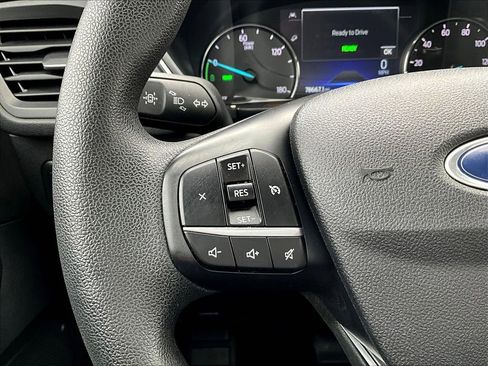 Used 2022 Ford Escape SE FWD image 11