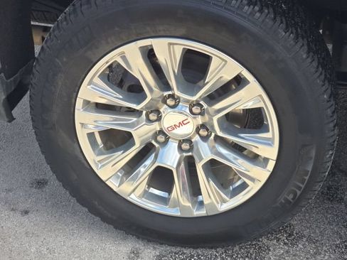 Used 2021 GMC Sierra 1500 Denali w/ Driver Alert Package II AWD/4WD image 13