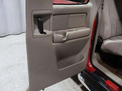 Used 2004 Chevrolet Silverado 1500 LS image 20