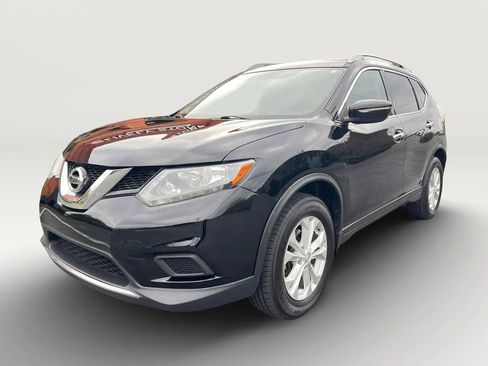 Used 2014 Nissan Rogue SV image 3