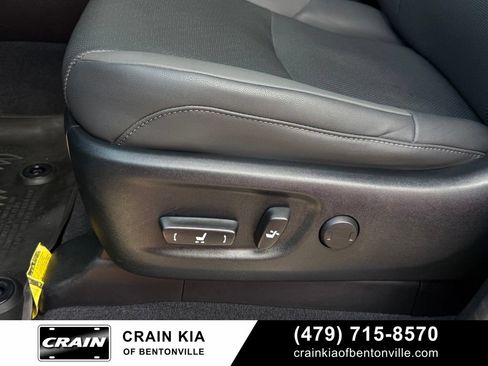 Used 2022 Lexus GX 460 w/ Black Line Special Edition AWD/4WD image 11