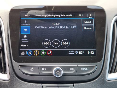 Used 2025 Chevrolet Malibu LT image 11