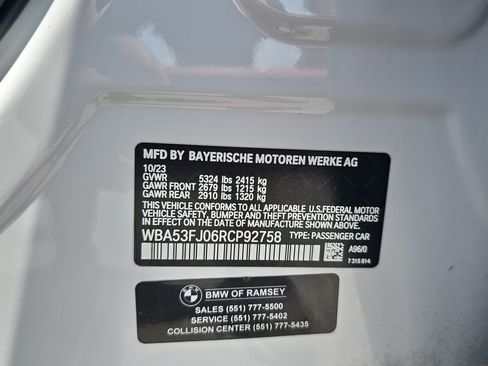 Used 2024 BMW 530i xDrive w/ Premium Package AWD/4WD image 36