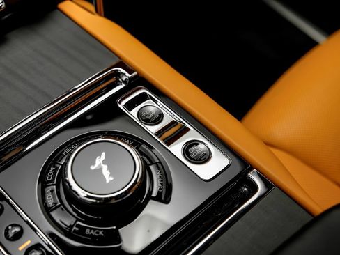 Used 2022 Rolls-Royce Cullinan AWD/4WD image 33