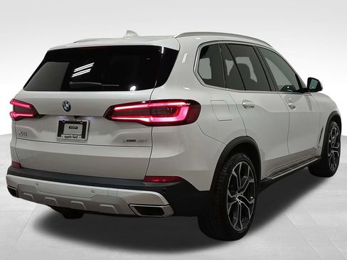 Used 2021 BMW X5 xDrive40i w/ Convenience Package AWD/4WD image 3