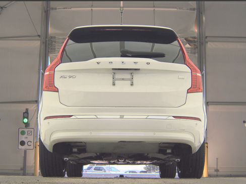 Used 2024 Volvo XC90 T8 Ultimate w/ Protection Package Premier AWD/4WD image 15