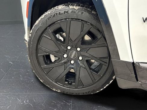 Used 2024 Jeep Wagoneer Launch Edition image 38