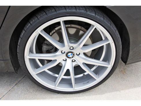 Used 2017 BMW 740i xDrive AWD/4WD image 11