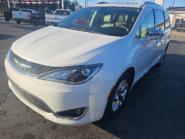 Used 2018 Chrysler Pacifica Limited FWD image 5