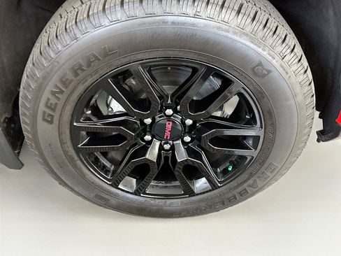 Used 2025 GMC Sierra 1500 Pro w/ Graphite Edition AWD/4WD image 11