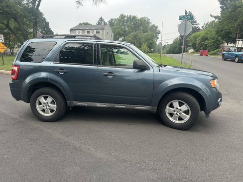 Used 2011 Ford Escape XLT w/ 201A Rapid Spec Order Code AWD/4WD image 5