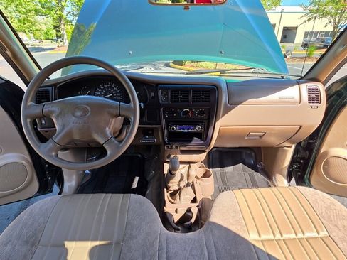 Used 2002 Toyota Tacoma 4x4 Regular Cab w/ Enhancement Pkg image 13