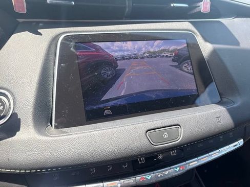 Used 2021 Cadillac XT4 Luxury FWD image 12