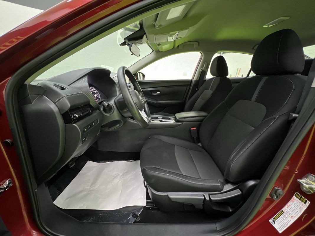 Used 2024 Nissan Sentra SV FWD image 18