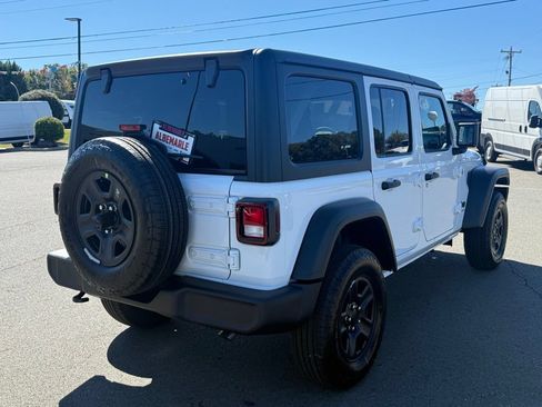 Used 2026 Jeep Wrangler Unlimited Sport AWD/4WD image 3