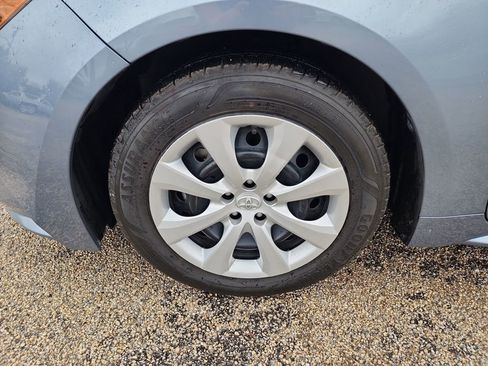 Used 2023 Toyota Corolla LE image 11