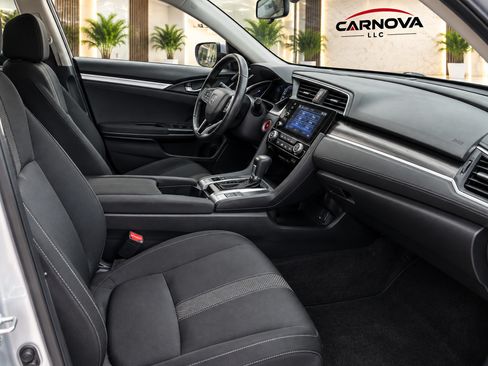 Used 2019 Honda Civic EX image 12