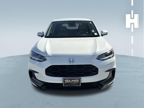 Used 2026 Honda HR-V LX image 2