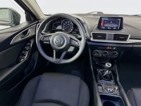 Used 2018 MAZDA MAZDA3 Sport image 21