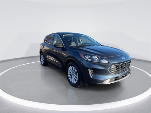 Used 2022 Ford Escape SE w/ Convenience Package image 2