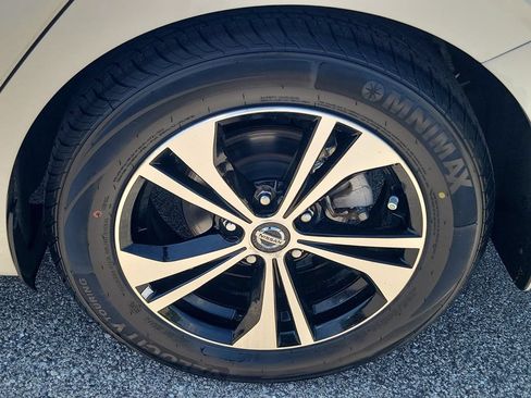 Used 2023 Nissan Sentra SV w/ All-Weather Package FWD image 8