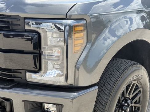 Used 2019 Ford F250 Lariat w/ Lariat Ultimate Package AWD/4WD image 36