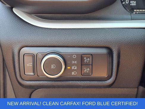 Used 2024 Ford Explorer XLT w/ Equipment Group 202A AWD/4WD image 19