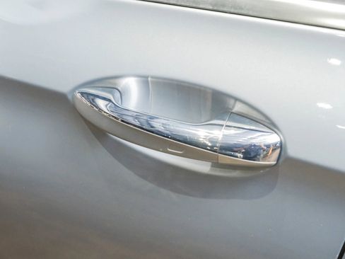 Used 2017 Mercedes-Benz E 300 image 38