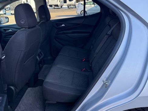 Used 2020 Chevrolet Equinox LT image 12