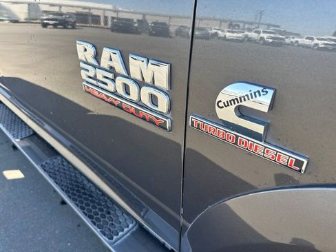 Used 2018 RAM 2500 Laramie w/ Sport Appearance Group AWD/4WD image 8