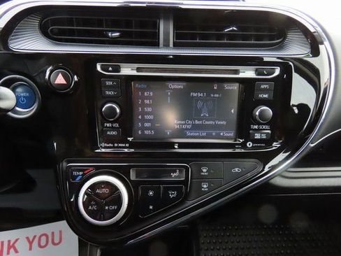 Used 2018 Toyota Prius C Three image 26