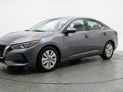 Used 2025 Nissan Sentra S image 3