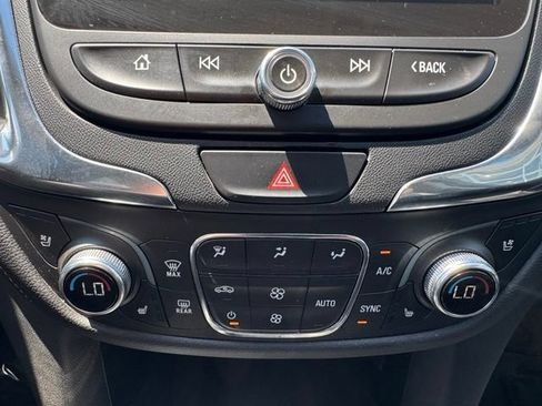 Certified 2021 Chevrolet Equinox Premier AWD/4WD image 19