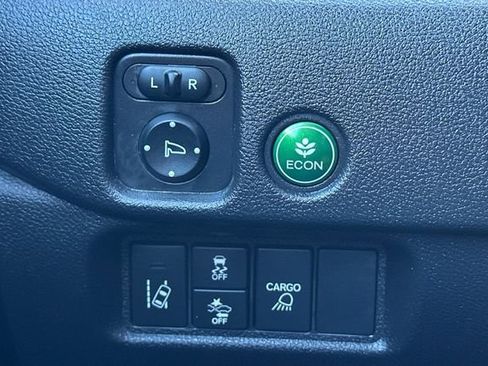 Certified 2025 Honda Ridgeline RTL image 32