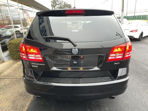 Used 2009 Dodge Journey SXT image 17