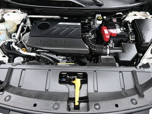 Used 2024 Nissan Rogue SV AWD/4WD image 16