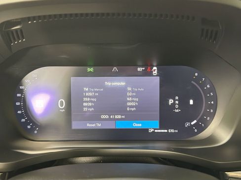 Certified 2023 Volvo XC60 B5 Plus w/ Climate Package AWD/4WD image 11