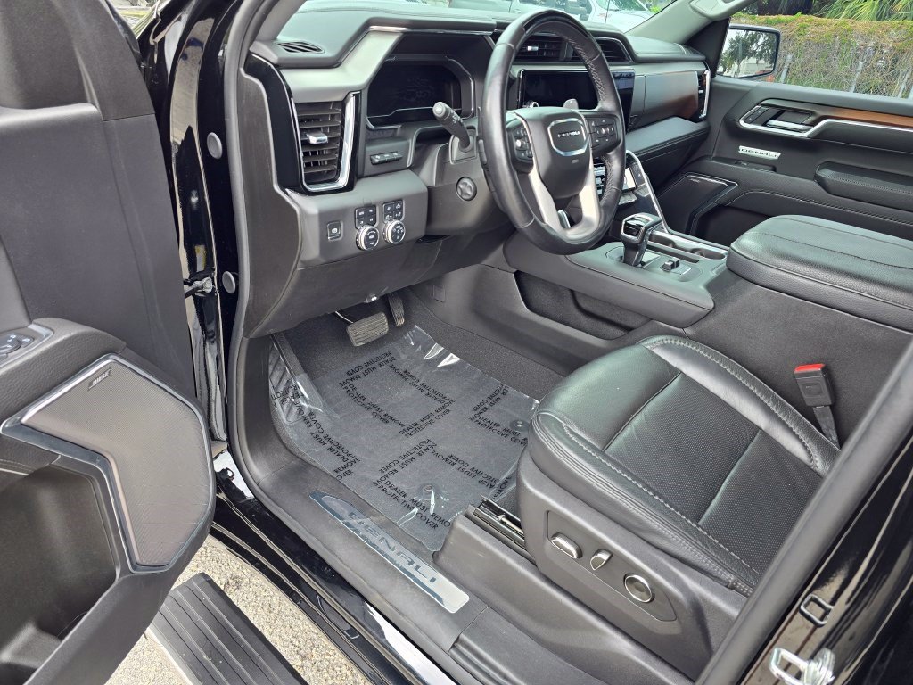 Used 2025 GMC Sierra 1500 Denali AWD/4WD image 19